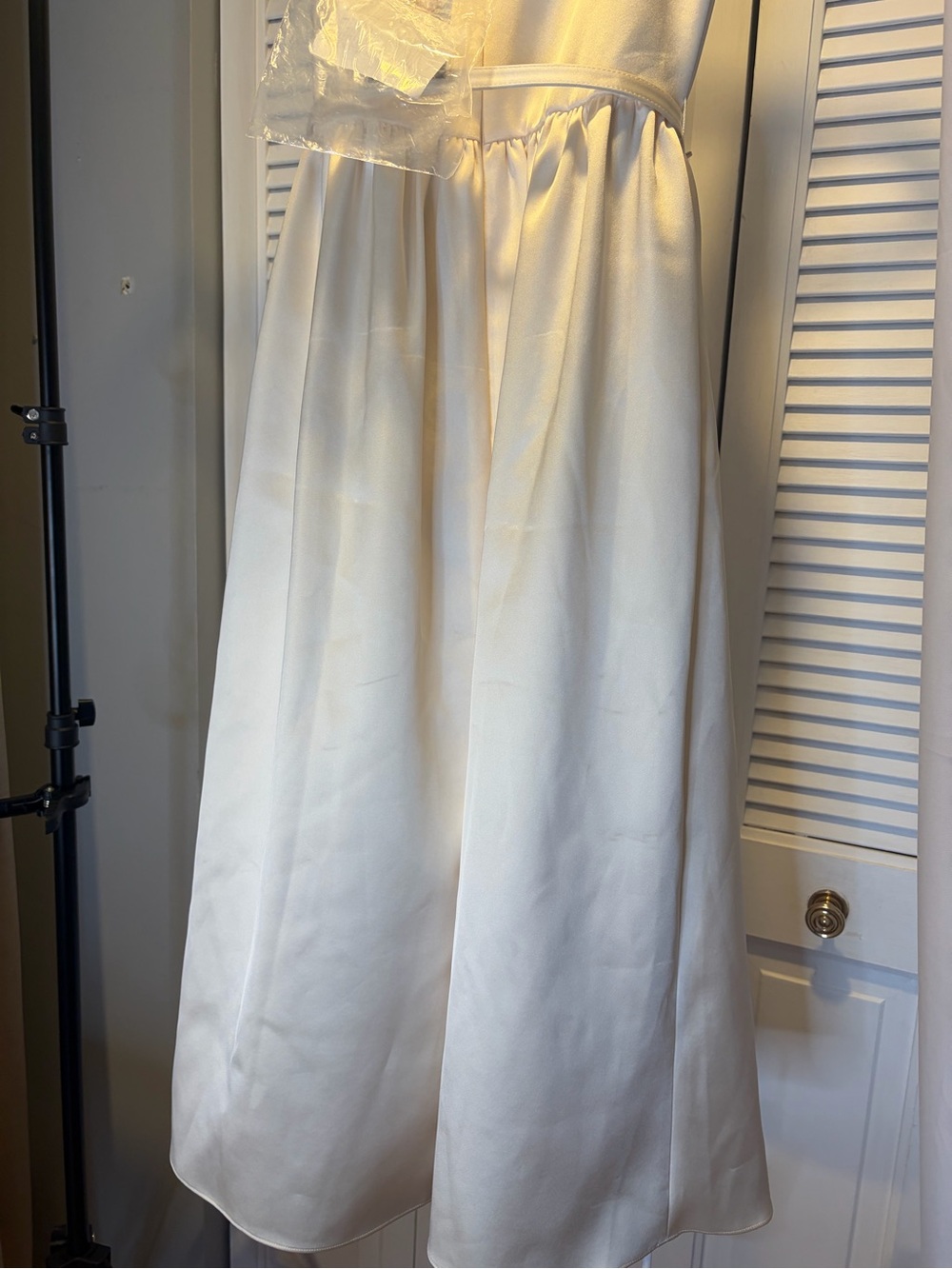 SELF-PORTRAIT
Appliquéd belted satin midi dress - Picture 16 of 16